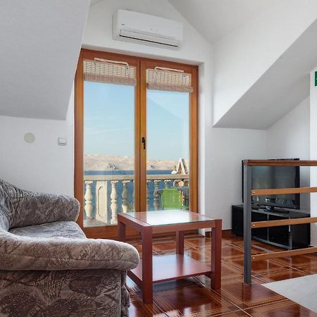 Manda Apartment Karlobag Bagian luar foto